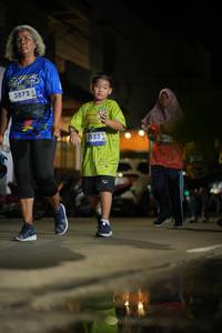 BIB: 3872, 3585
                            <button type="button" onclick="openModal(26241820)" class="btn btn-primary btn-sm float-right btn-popup" data-toggle="modal" data-target=".modal-high-quality">
                        <i class="fas fa-shopping-cart"></i> Add to Cart
                    </button>
                                            <button type="button" onclick="isThisMe(26241820, true)" class="btn btn-success btn-sm float-right btn-popup btn-isme hidden" data-toggle="tooltip" data-placement="bottom" title="นี่คือรูปของคุณใช่ไหม คลิกที่นี่เพื่อเอาเข้าอัลบั้ม">
                        <i class="fas fa-plus"></i> Add to album
                    </button>
                    <button type="button" onclick="isThisMe(26241820, false)" class="btn btn-warning btn-sm float-right btn-popup btn-isnotme hidden">
                        <i class="fas fa-ban"></i> Remove from album
                    </button>