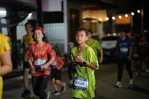 BIB: 3122, 3538
                            <button type="button" onclick="openModal(26235697)" class="btn btn-primary btn-sm float-right btn-popup" data-toggle="modal" data-target=".modal-high-quality">
                        <i class="fas fa-shopping-cart"></i> Add to Cart
                    </button>
                                            <button type="button" onclick="isThisMe(26235697, true)" class="btn btn-success btn-sm float-right btn-popup btn-isme hidden" data-toggle="tooltip" data-placement="bottom" title="นี่คือรูปของคุณใช่ไหม คลิกที่นี่เพื่อเอาเข้าอัลบั้ม">
                        <i class="fas fa-plus"></i> Add to album
                    </button>
                    <button type="button" onclick="isThisMe(26235697, false)" class="btn btn-warning btn-sm float-right btn-popup btn-isnotme hidden">
                        <i class="fas fa-ban"></i> Remove from album
                    </button>