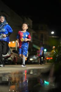 BIB: 
                            <button type="button" onclick="openModal(26248446)" class="btn btn-primary btn-sm float-right btn-popup" data-toggle="modal" data-target=".modal-high-quality">
                        <i class="fas fa-shopping-cart"></i> Add to Cart
                    </button>
                                            <button type="button" onclick="isThisMe(26248446, true)" class="btn btn-success btn-sm float-right btn-popup btn-isme hidden" data-toggle="tooltip" data-placement="bottom" title="นี่คือรูปของคุณใช่ไหม คลิกที่นี่เพื่อเอาเข้าอัลบั้ม">
                        <i class="fas fa-plus"></i> Add to album
                    </button>
                    <button type="button" onclick="isThisMe(26248446, false)" class="btn btn-warning btn-sm float-right btn-popup btn-isnotme hidden">
                        <i class="fas fa-ban"></i> Remove from album
                    </button>