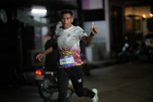 BIB: 44762
                            <button type="button" onclick="openModal(26252575)" class="btn btn-primary btn-sm float-right btn-popup" data-toggle="modal" data-target=".modal-high-quality">
                        <i class="fas fa-shopping-cart"></i> Add to Cart
                    </button>
                                            <button type="button" onclick="isThisMe(26252575, true)" class="btn btn-success btn-sm float-right btn-popup btn-isme hidden" data-toggle="tooltip" data-placement="bottom" title="นี่คือรูปของคุณใช่ไหม คลิกที่นี่เพื่อเอาเข้าอัลบั้ม">
                        <i class="fas fa-plus"></i> Add to album
                    </button>
                    <button type="button" onclick="isThisMe(26252575, false)" class="btn btn-warning btn-sm float-right btn-popup btn-isnotme hidden">
                        <i class="fas fa-ban"></i> Remove from album
                    </button>