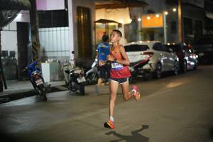 BIB: 1127
                            <button type="button" onclick="openModal(26252091)" class="btn btn-primary btn-sm float-right btn-popup" data-toggle="modal" data-target=".modal-high-quality">
                        <i class="fas fa-shopping-cart"></i> Add to Cart
                    </button>
                                            <button type="button" onclick="isThisMe(26252091, true)" class="btn btn-success btn-sm float-right btn-popup btn-isme hidden" data-toggle="tooltip" data-placement="bottom" title="นี่คือรูปของคุณใช่ไหม คลิกที่นี่เพื่อเอาเข้าอัลบั้ม">
                        <i class="fas fa-plus"></i> Add to album
                    </button>
                    <button type="button" onclick="isThisMe(26252091, false)" class="btn btn-warning btn-sm float-right btn-popup btn-isnotme hidden">
                        <i class="fas fa-ban"></i> Remove from album
                    </button>