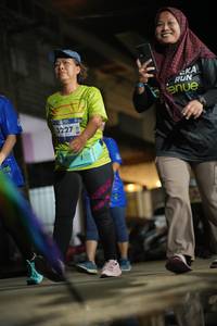 BIB: 3227
                            <button type="button" onclick="openModal(26243532)" class="btn btn-primary btn-sm float-right btn-popup" data-toggle="modal" data-target=".modal-high-quality">
                        <i class="fas fa-shopping-cart"></i> Add to Cart
                    </button>
                                            <button type="button" onclick="isThisMe(26243532, true)" class="btn btn-success btn-sm float-right btn-popup btn-isme hidden" data-toggle="tooltip" data-placement="bottom" title="นี่คือรูปของคุณใช่ไหม คลิกที่นี่เพื่อเอาเข้าอัลบั้ม">
                        <i class="fas fa-plus"></i> Add to album
                    </button>
                    <button type="button" onclick="isThisMe(26243532, false)" class="btn btn-warning btn-sm float-right btn-popup btn-isnotme hidden">
                        <i class="fas fa-ban"></i> Remove from album
                    </button>