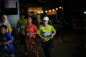 BIB: 920, 3188
                            <button type="button" onclick="openModal(26233808)" class="btn btn-primary btn-sm float-right btn-popup" data-toggle="modal" data-target=".modal-high-quality">
                        <i class="fas fa-shopping-cart"></i> Add to Cart
                    </button>
                                            <button type="button" onclick="isThisMe(26233808, true)" class="btn btn-success btn-sm float-right btn-popup btn-isme hidden" data-toggle="tooltip" data-placement="bottom" title="นี่คือรูปของคุณใช่ไหม คลิกที่นี่เพื่อเอาเข้าอัลบั้ม">
                        <i class="fas fa-plus"></i> Add to album
                    </button>
                    <button type="button" onclick="isThisMe(26233808, false)" class="btn btn-warning btn-sm float-right btn-popup btn-isnotme hidden">
                        <i class="fas fa-ban"></i> Remove from album
                    </button>