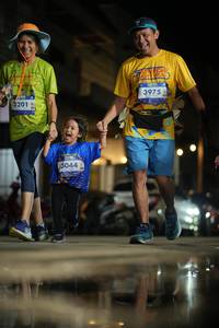 BIB: 3201, 3975, 3044
                            <button type="button" onclick="openModal(26248960)" class="btn btn-primary btn-sm float-right btn-popup" data-toggle="modal" data-target=".modal-high-quality">
                        <i class="fas fa-shopping-cart"></i> Add to Cart
                    </button>
                                            <button type="button" onclick="isThisMe(26248960, true)" class="btn btn-success btn-sm float-right btn-popup btn-isme hidden" data-toggle="tooltip" data-placement="bottom" title="นี่คือรูปของคุณใช่ไหม คลิกที่นี่เพื่อเอาเข้าอัลบั้ม">
                        <i class="fas fa-plus"></i> Add to album
                    </button>
                    <button type="button" onclick="isThisMe(26248960, false)" class="btn btn-warning btn-sm float-right btn-popup btn-isnotme hidden">
                        <i class="fas fa-ban"></i> Remove from album
                    </button>