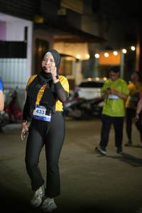 BIB: 433
                            <button type="button" onclick="openModal(26237381)" class="btn btn-primary btn-sm float-right btn-popup" data-toggle="modal" data-target=".modal-high-quality">
                        <i class="fas fa-shopping-cart"></i> Add to Cart
                    </button>
                                            <button type="button" onclick="isThisMe(26237381, true)" class="btn btn-success btn-sm float-right btn-popup btn-isme hidden" data-toggle="tooltip" data-placement="bottom" title="นี่คือรูปของคุณใช่ไหม คลิกที่นี่เพื่อเอาเข้าอัลบั้ม">
                        <i class="fas fa-plus"></i> Add to album
                    </button>
                    <button type="button" onclick="isThisMe(26237381, false)" class="btn btn-warning btn-sm float-right btn-popup btn-isnotme hidden">
                        <i class="fas fa-ban"></i> Remove from album
                    </button>