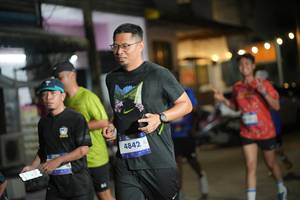 BIB: 4842
                            <button type="button" onclick="openModal(26236011)" class="btn btn-primary btn-sm float-right btn-popup" data-toggle="modal" data-target=".modal-high-quality">
                        <i class="fas fa-shopping-cart"></i> Add to Cart
                    </button>
                                            <button type="button" onclick="isThisMe(26236011, true)" class="btn btn-success btn-sm float-right btn-popup btn-isme hidden" data-toggle="tooltip" data-placement="bottom" title="นี่คือรูปของคุณใช่ไหม คลิกที่นี่เพื่อเอาเข้าอัลบั้ม">
                        <i class="fas fa-plus"></i> Add to album
                    </button>
                    <button type="button" onclick="isThisMe(26236011, false)" class="btn btn-warning btn-sm float-right btn-popup btn-isnotme hidden">
                        <i class="fas fa-ban"></i> Remove from album
                    </button>