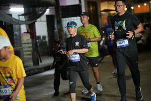 BIB: 4167, 4842
                            <button type="button" onclick="openModal(26235996)" class="btn btn-primary btn-sm float-right btn-popup" data-toggle="modal" data-target=".modal-high-quality">
                        <i class="fas fa-shopping-cart"></i> Add to Cart
                    </button>
                                            <button type="button" onclick="isThisMe(26235996, true)" class="btn btn-success btn-sm float-right btn-popup btn-isme hidden" data-toggle="tooltip" data-placement="bottom" title="นี่คือรูปของคุณใช่ไหม คลิกที่นี่เพื่อเอาเข้าอัลบั้ม">
                        <i class="fas fa-plus"></i> Add to album
                    </button>
                    <button type="button" onclick="isThisMe(26235996, false)" class="btn btn-warning btn-sm float-right btn-popup btn-isnotme hidden">
                        <i class="fas fa-ban"></i> Remove from album
                    </button>