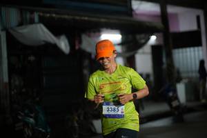 BIB: 3385
                            <button type="button" onclick="openModal(26253548)" class="btn btn-primary btn-sm float-right btn-popup" data-toggle="modal" data-target=".modal-high-quality">
                        <i class="fas fa-shopping-cart"></i> Add to Cart
                    </button>
                                            <button type="button" onclick="isThisMe(26253548, true)" class="btn btn-success btn-sm float-right btn-popup btn-isme hidden" data-toggle="tooltip" data-placement="bottom" title="นี่คือรูปของคุณใช่ไหม คลิกที่นี่เพื่อเอาเข้าอัลบั้ม">
                        <i class="fas fa-plus"></i> Add to album
                    </button>
                    <button type="button" onclick="isThisMe(26253548, false)" class="btn btn-warning btn-sm float-right btn-popup btn-isnotme hidden">
                        <i class="fas fa-ban"></i> Remove from album
                    </button>