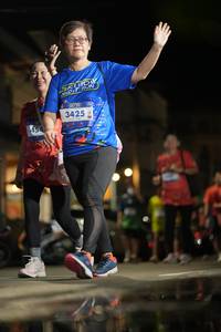 BIB: 454, 3425
                            <button type="button" onclick="openModal(26245417)" class="btn btn-primary btn-sm float-right btn-popup" data-toggle="modal" data-target=".modal-high-quality">
                        <i class="fas fa-shopping-cart"></i> Add to Cart
                    </button>
                                            <button type="button" onclick="isThisMe(26245417, true)" class="btn btn-success btn-sm float-right btn-popup btn-isme hidden" data-toggle="tooltip" data-placement="bottom" title="นี่คือรูปของคุณใช่ไหม คลิกที่นี่เพื่อเอาเข้าอัลบั้ม">
                        <i class="fas fa-plus"></i> Add to album
                    </button>
                    <button type="button" onclick="isThisMe(26245417, false)" class="btn btn-warning btn-sm float-right btn-popup btn-isnotme hidden">
                        <i class="fas fa-ban"></i> Remove from album
                    </button>