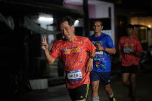 BIB: 3618
                            <button type="button" onclick="openModal(26228561)" class="btn btn-primary btn-sm float-right btn-popup" data-toggle="modal" data-target=".modal-high-quality">
                        <i class="fas fa-shopping-cart"></i> Add to Cart
                    </button>
                                            <button type="button" onclick="isThisMe(26228561, true)" class="btn btn-success btn-sm float-right btn-popup btn-isme hidden" data-toggle="tooltip" data-placement="bottom" title="นี่คือรูปของคุณใช่ไหม คลิกที่นี่เพื่อเอาเข้าอัลบั้ม">
                        <i class="fas fa-plus"></i> Add to album
                    </button>
                    <button type="button" onclick="isThisMe(26228561, false)" class="btn btn-warning btn-sm float-right btn-popup btn-isnotme hidden">
                        <i class="fas fa-ban"></i> Remove from album
                    </button>