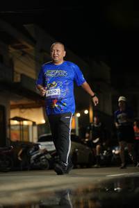 BIB: 4270
                            <button type="button" onclick="openModal(26244264)" class="btn btn-primary btn-sm float-right btn-popup" data-toggle="modal" data-target=".modal-high-quality">
                        <i class="fas fa-shopping-cart"></i> Add to Cart
                    </button>
                                            <button type="button" onclick="isThisMe(26244264, true)" class="btn btn-success btn-sm float-right btn-popup btn-isme hidden" data-toggle="tooltip" data-placement="bottom" title="นี่คือรูปของคุณใช่ไหม คลิกที่นี่เพื่อเอาเข้าอัลบั้ม">
                        <i class="fas fa-plus"></i> Add to album
                    </button>
                    <button type="button" onclick="isThisMe(26244264, false)" class="btn btn-warning btn-sm float-right btn-popup btn-isnotme hidden">
                        <i class="fas fa-ban"></i> Remove from album
                    </button>