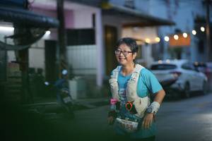 BIB: 154
                            <button type="button" onclick="openModal(26249585)" class="btn btn-primary btn-sm float-right btn-popup" data-toggle="modal" data-target=".modal-high-quality">
                        <i class="fas fa-shopping-cart"></i> Add to Cart
                    </button>
                                            <button type="button" onclick="isThisMe(26249585, true)" class="btn btn-success btn-sm float-right btn-popup btn-isme hidden" data-toggle="tooltip" data-placement="bottom" title="นี่คือรูปของคุณใช่ไหม คลิกที่นี่เพื่อเอาเข้าอัลบั้ม">
                        <i class="fas fa-plus"></i> Add to album
                    </button>
                    <button type="button" onclick="isThisMe(26249585, false)" class="btn btn-warning btn-sm float-right btn-popup btn-isnotme hidden">
                        <i class="fas fa-ban"></i> Remove from album
                    </button>