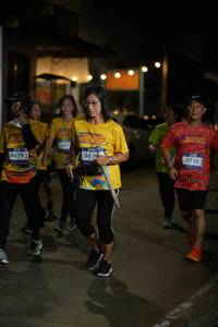 BIB: 3710, 4279, 381
                            <button type="button" onclick="openModal(26236928)" class="btn btn-primary btn-sm float-right btn-popup" data-toggle="modal" data-target=".modal-high-quality">
                        <i class="fas fa-shopping-cart"></i> Add to Cart
                    </button>
                                            <button type="button" onclick="isThisMe(26236928, true)" class="btn btn-success btn-sm float-right btn-popup btn-isme hidden" data-toggle="tooltip" data-placement="bottom" title="นี่คือรูปของคุณใช่ไหม คลิกที่นี่เพื่อเอาเข้าอัลบั้ม">
                        <i class="fas fa-plus"></i> Add to album
                    </button>
                    <button type="button" onclick="isThisMe(26236928, false)" class="btn btn-warning btn-sm float-right btn-popup btn-isnotme hidden">
                        <i class="fas fa-ban"></i> Remove from album
                    </button>