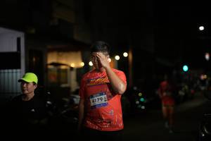 BIB: 4179
                            <button type="button" onclick="openModal(26232077)" class="btn btn-primary btn-sm float-right btn-popup" data-toggle="modal" data-target=".modal-high-quality">
                        <i class="fas fa-shopping-cart"></i> Add to Cart
                    </button>
                                            <button type="button" onclick="isThisMe(26232077, true)" class="btn btn-success btn-sm float-right btn-popup btn-isme hidden" data-toggle="tooltip" data-placement="bottom" title="นี่คือรูปของคุณใช่ไหม คลิกที่นี่เพื่อเอาเข้าอัลบั้ม">
                        <i class="fas fa-plus"></i> Add to album
                    </button>
                    <button type="button" onclick="isThisMe(26232077, false)" class="btn btn-warning btn-sm float-right btn-popup btn-isnotme hidden">
                        <i class="fas fa-ban"></i> Remove from album
                    </button>