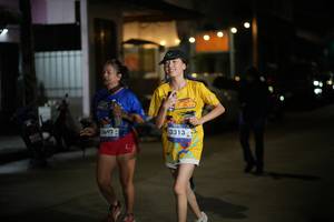 BIB: 3692, 3313
                            <button type="button" onclick="openModal(26235472)" class="btn btn-primary btn-sm float-right btn-popup" data-toggle="modal" data-target=".modal-high-quality">
                        <i class="fas fa-shopping-cart"></i> Add to Cart
                    </button>
                                            <button type="button" onclick="isThisMe(26235472, true)" class="btn btn-success btn-sm float-right btn-popup btn-isme hidden" data-toggle="tooltip" data-placement="bottom" title="นี่คือรูปของคุณใช่ไหม คลิกที่นี่เพื่อเอาเข้าอัลบั้ม">
                        <i class="fas fa-plus"></i> Add to album
                    </button>
                    <button type="button" onclick="isThisMe(26235472, false)" class="btn btn-warning btn-sm float-right btn-popup btn-isnotme hidden">
                        <i class="fas fa-ban"></i> Remove from album
                    </button>