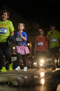 BIB: 4345, 4365
                            <button type="button" onclick="openModal(26248177)" class="btn btn-primary btn-sm float-right btn-popup" data-toggle="modal" data-target=".modal-high-quality">
                        <i class="fas fa-shopping-cart"></i> Add to Cart
                    </button>
                                            <button type="button" onclick="isThisMe(26248177, true)" class="btn btn-success btn-sm float-right btn-popup btn-isme hidden" data-toggle="tooltip" data-placement="bottom" title="นี่คือรูปของคุณใช่ไหม คลิกที่นี่เพื่อเอาเข้าอัลบั้ม">
                        <i class="fas fa-plus"></i> Add to album
                    </button>
                    <button type="button" onclick="isThisMe(26248177, false)" class="btn btn-warning btn-sm float-right btn-popup btn-isnotme hidden">
                        <i class="fas fa-ban"></i> Remove from album
                    </button>