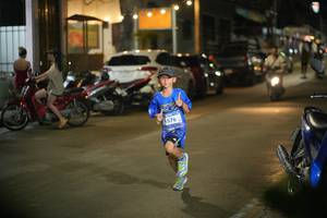 BIB: 576
                            <button type="button" onclick="openModal(26228489)" class="btn btn-primary btn-sm float-right btn-popup" data-toggle="modal" data-target=".modal-high-quality">
                        <i class="fas fa-shopping-cart"></i> Add to Cart
                    </button>
                                            <button type="button" onclick="isThisMe(26228489, true)" class="btn btn-success btn-sm float-right btn-popup btn-isme hidden" data-toggle="tooltip" data-placement="bottom" title="นี่คือรูปของคุณใช่ไหม คลิกที่นี่เพื่อเอาเข้าอัลบั้ม">
                        <i class="fas fa-plus"></i> Add to album
                    </button>
                    <button type="button" onclick="isThisMe(26228489, false)" class="btn btn-warning btn-sm float-right btn-popup btn-isnotme hidden">
                        <i class="fas fa-ban"></i> Remove from album
                    </button>