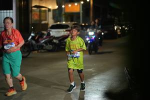 BIB: 3988
                            <button type="button" onclick="openModal(26229360)" class="btn btn-primary btn-sm float-right btn-popup" data-toggle="modal" data-target=".modal-high-quality">
                        <i class="fas fa-shopping-cart"></i> Add to Cart
                    </button>
                                            <button type="button" onclick="isThisMe(26229360, true)" class="btn btn-success btn-sm float-right btn-popup btn-isme hidden" data-toggle="tooltip" data-placement="bottom" title="นี่คือรูปของคุณใช่ไหม คลิกที่นี่เพื่อเอาเข้าอัลบั้ม">
                        <i class="fas fa-plus"></i> Add to album
                    </button>
                    <button type="button" onclick="isThisMe(26229360, false)" class="btn btn-warning btn-sm float-right btn-popup btn-isnotme hidden">
                        <i class="fas fa-ban"></i> Remove from album
                    </button>