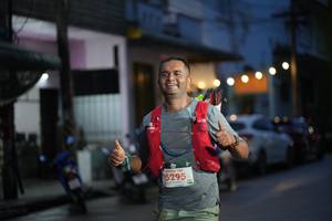 BIB: 5295
                            <button type="button" onclick="openModal(26250534)" class="btn btn-primary btn-sm float-right btn-popup" data-toggle="modal" data-target=".modal-high-quality">
                        <i class="fas fa-shopping-cart"></i> Add to Cart
                    </button>
                                            <button type="button" onclick="isThisMe(26250534, true)" class="btn btn-success btn-sm float-right btn-popup btn-isme hidden" data-toggle="tooltip" data-placement="bottom" title="นี่คือรูปของคุณใช่ไหม คลิกที่นี่เพื่อเอาเข้าอัลบั้ม">
                        <i class="fas fa-plus"></i> Add to album
                    </button>
                    <button type="button" onclick="isThisMe(26250534, false)" class="btn btn-warning btn-sm float-right btn-popup btn-isnotme hidden">
                        <i class="fas fa-ban"></i> Remove from album
                    </button>