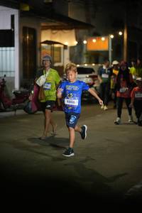 BIB: 4806
                            <button type="button" onclick="openModal(26240042)" class="btn btn-primary btn-sm float-right btn-popup" data-toggle="modal" data-target=".modal-high-quality">
                        <i class="fas fa-shopping-cart"></i> Add to Cart
                    </button>
                                            <button type="button" onclick="isThisMe(26240042, true)" class="btn btn-success btn-sm float-right btn-popup btn-isme hidden" data-toggle="tooltip" data-placement="bottom" title="นี่คือรูปของคุณใช่ไหม คลิกที่นี่เพื่อเอาเข้าอัลบั้ม">
                        <i class="fas fa-plus"></i> Add to album
                    </button>
                    <button type="button" onclick="isThisMe(26240042, false)" class="btn btn-warning btn-sm float-right btn-popup btn-isnotme hidden">
                        <i class="fas fa-ban"></i> Remove from album
                    </button>