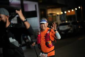 BIB: 5349
                            <button type="button" onclick="openModal(26251441)" class="btn btn-primary btn-sm float-right btn-popup" data-toggle="modal" data-target=".modal-high-quality">
                        <i class="fas fa-shopping-cart"></i> Add to Cart
                    </button>
                                            <button type="button" onclick="isThisMe(26251441, true)" class="btn btn-success btn-sm float-right btn-popup btn-isme hidden" data-toggle="tooltip" data-placement="bottom" title="นี่คือรูปของคุณใช่ไหม คลิกที่นี่เพื่อเอาเข้าอัลบั้ม">
                        <i class="fas fa-plus"></i> Add to album
                    </button>
                    <button type="button" onclick="isThisMe(26251441, false)" class="btn btn-warning btn-sm float-right btn-popup btn-isnotme hidden">
                        <i class="fas fa-ban"></i> Remove from album
                    </button>