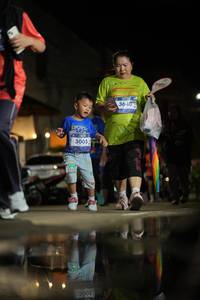 BIB: 3005, 3002, 3640
                            <button type="button" onclick="openModal(26243453)" class="btn btn-primary btn-sm float-right btn-popup" data-toggle="modal" data-target=".modal-high-quality">
                        <i class="fas fa-shopping-cart"></i> Add to Cart
                    </button>
                                            <button type="button" onclick="isThisMe(26243453, true)" class="btn btn-success btn-sm float-right btn-popup btn-isme hidden" data-toggle="tooltip" data-placement="bottom" title="นี่คือรูปของคุณใช่ไหม คลิกที่นี่เพื่อเอาเข้าอัลบั้ม">
                        <i class="fas fa-plus"></i> Add to album
                    </button>
                    <button type="button" onclick="isThisMe(26243453, false)" class="btn btn-warning btn-sm float-right btn-popup btn-isnotme hidden">
                        <i class="fas fa-ban"></i> Remove from album
                    </button>