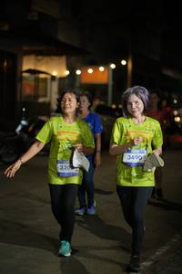 BIB: 320, 3490
                            <button type="button" onclick="openModal(26236958)" class="btn btn-primary btn-sm float-right btn-popup" data-toggle="modal" data-target=".modal-high-quality">
                        <i class="fas fa-shopping-cart"></i> Add to Cart
                    </button>
                                            <button type="button" onclick="isThisMe(26236958, true)" class="btn btn-success btn-sm float-right btn-popup btn-isme hidden" data-toggle="tooltip" data-placement="bottom" title="นี่คือรูปของคุณใช่ไหม คลิกที่นี่เพื่อเอาเข้าอัลบั้ม">
                        <i class="fas fa-plus"></i> Add to album
                    </button>
                    <button type="button" onclick="isThisMe(26236958, false)" class="btn btn-warning btn-sm float-right btn-popup btn-isnotme hidden">
                        <i class="fas fa-ban"></i> Remove from album
                    </button>