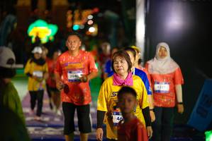 BIB: 3940
                            <button type="button" onclick="openModal(26269075)" class="btn btn-primary btn-sm float-right btn-popup" data-toggle="modal" data-target=".modal-high-quality">
                        <i class="fas fa-shopping-cart"></i> Add to Cart
                    </button>
                                            <button type="button" onclick="isThisMe(26269075, true)" class="btn btn-success btn-sm float-right btn-popup btn-isme hidden" data-toggle="tooltip" data-placement="bottom" title="นี่คือรูปของคุณใช่ไหม คลิกที่นี่เพื่อเอาเข้าอัลบั้ม">
                        <i class="fas fa-plus"></i> Add to album
                    </button>
                    <button type="button" onclick="isThisMe(26269075, false)" class="btn btn-warning btn-sm float-right btn-popup btn-isnotme hidden">
                        <i class="fas fa-ban"></i> Remove from album
                    </button>