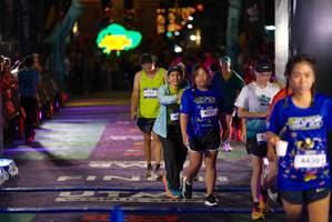 BIB: 4265, 4131, 4430
                            <button type="button" onclick="openModal(26269885)" class="btn btn-primary btn-sm float-right btn-popup" data-toggle="modal" data-target=".modal-high-quality">
                        <i class="fas fa-shopping-cart"></i> Add to Cart
                    </button>
                                            <button type="button" onclick="isThisMe(26269885, true)" class="btn btn-success btn-sm float-right btn-popup btn-isme hidden" data-toggle="tooltip" data-placement="bottom" title="นี่คือรูปของคุณใช่ไหม คลิกที่นี่เพื่อเอาเข้าอัลบั้ม">
                        <i class="fas fa-plus"></i> Add to album
                    </button>
                    <button type="button" onclick="isThisMe(26269885, false)" class="btn btn-warning btn-sm float-right btn-popup btn-isnotme hidden">
                        <i class="fas fa-ban"></i> Remove from album
                    </button>