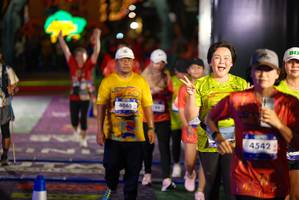 BIB: 4065, 134, 4542
                            <button type="button" onclick="openModal(26268905)" class="btn btn-primary btn-sm float-right btn-popup" data-toggle="modal" data-target=".modal-high-quality">
                        <i class="fas fa-shopping-cart"></i> Add to Cart
                    </button>
                                            <button type="button" onclick="isThisMe(26268905, true)" class="btn btn-success btn-sm float-right btn-popup btn-isme hidden" data-toggle="tooltip" data-placement="bottom" title="นี่คือรูปของคุณใช่ไหม คลิกที่นี่เพื่อเอาเข้าอัลบั้ม">
                        <i class="fas fa-plus"></i> Add to album
                    </button>
                    <button type="button" onclick="isThisMe(26268905, false)" class="btn btn-warning btn-sm float-right btn-popup btn-isnotme hidden">
                        <i class="fas fa-ban"></i> Remove from album
                    </button>