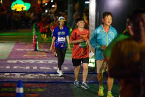 BIB: 3268, 3843
                            <button type="button" onclick="openModal(26269832)" class="btn btn-primary btn-sm float-right btn-popup" data-toggle="modal" data-target=".modal-high-quality">
                        <i class="fas fa-shopping-cart"></i> Add to Cart
                    </button>
                                            <button type="button" onclick="isThisMe(26269832, true)" class="btn btn-success btn-sm float-right btn-popup btn-isme hidden" data-toggle="tooltip" data-placement="bottom" title="นี่คือรูปของคุณใช่ไหม คลิกที่นี่เพื่อเอาเข้าอัลบั้ม">
                        <i class="fas fa-plus"></i> Add to album
                    </button>
                    <button type="button" onclick="isThisMe(26269832, false)" class="btn btn-warning btn-sm float-right btn-popup btn-isnotme hidden">
                        <i class="fas fa-ban"></i> Remove from album
                    </button>