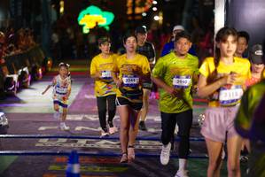 BIB: 377, 3244, 3940, 3215
                            <button type="button" onclick="openModal(26268826)" class="btn btn-primary btn-sm float-right btn-popup" data-toggle="modal" data-target=".modal-high-quality">
                        <i class="fas fa-shopping-cart"></i> Add to Cart
                    </button>
                                            <button type="button" onclick="isThisMe(26268826, true)" class="btn btn-success btn-sm float-right btn-popup btn-isme hidden" data-toggle="tooltip" data-placement="bottom" title="นี่คือรูปของคุณใช่ไหม คลิกที่นี่เพื่อเอาเข้าอัลบั้ม">
                        <i class="fas fa-plus"></i> Add to album
                    </button>
                    <button type="button" onclick="isThisMe(26268826, false)" class="btn btn-warning btn-sm float-right btn-popup btn-isnotme hidden">
                        <i class="fas fa-ban"></i> Remove from album
                    </button>