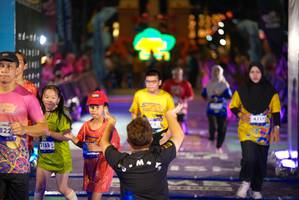 BIB: 822, 3153, 4337
                            <button type="button" onclick="openModal(26268566)" class="btn btn-primary btn-sm float-right btn-popup" data-toggle="modal" data-target=".modal-high-quality">
                        <i class="fas fa-shopping-cart"></i> Add to Cart
                    </button>
                                            <button type="button" onclick="isThisMe(26268566, true)" class="btn btn-success btn-sm float-right btn-popup btn-isme hidden" data-toggle="tooltip" data-placement="bottom" title="นี่คือรูปของคุณใช่ไหม คลิกที่นี่เพื่อเอาเข้าอัลบั้ม">
                        <i class="fas fa-plus"></i> Add to album
                    </button>
                    <button type="button" onclick="isThisMe(26268566, false)" class="btn btn-warning btn-sm float-right btn-popup btn-isnotme hidden">
                        <i class="fas fa-ban"></i> Remove from album
                    </button>