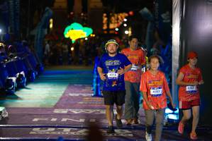 BIB: 4255, 4103, 3351
                            <button type="button" onclick="openModal(26269188)" class="btn btn-primary btn-sm float-right btn-popup" data-toggle="modal" data-target=".modal-high-quality">
                        <i class="fas fa-shopping-cart"></i> Add to Cart
                    </button>
                                            <button type="button" onclick="isThisMe(26269188, true)" class="btn btn-success btn-sm float-right btn-popup btn-isme hidden" data-toggle="tooltip" data-placement="bottom" title="นี่คือรูปของคุณใช่ไหม คลิกที่นี่เพื่อเอาเข้าอัลบั้ม">
                        <i class="fas fa-plus"></i> Add to album
                    </button>
                    <button type="button" onclick="isThisMe(26269188, false)" class="btn btn-warning btn-sm float-right btn-popup btn-isnotme hidden">
                        <i class="fas fa-ban"></i> Remove from album
                    </button>