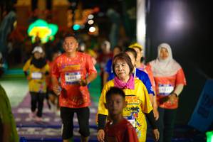 BIB: 3946
                            <button type="button" onclick="openModal(26269076)" class="btn btn-primary btn-sm float-right btn-popup" data-toggle="modal" data-target=".modal-high-quality">
                        <i class="fas fa-shopping-cart"></i> Add to Cart
                    </button>
                                            <button type="button" onclick="isThisMe(26269076, true)" class="btn btn-success btn-sm float-right btn-popup btn-isme hidden" data-toggle="tooltip" data-placement="bottom" title="นี่คือรูปของคุณใช่ไหม คลิกที่นี่เพื่อเอาเข้าอัลบั้ม">
                        <i class="fas fa-plus"></i> Add to album
                    </button>
                    <button type="button" onclick="isThisMe(26269076, false)" class="btn btn-warning btn-sm float-right btn-popup btn-isnotme hidden">
                        <i class="fas fa-ban"></i> Remove from album
                    </button>