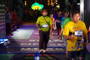 BIB: 4239
                            <button type="button" onclick="openModal(26269825)" class="btn btn-primary btn-sm float-right btn-popup" data-toggle="modal" data-target=".modal-high-quality">
                        <i class="fas fa-shopping-cart"></i> Add to Cart
                    </button>
                                            <button type="button" onclick="isThisMe(26269825, true)" class="btn btn-success btn-sm float-right btn-popup btn-isme hidden" data-toggle="tooltip" data-placement="bottom" title="นี่คือรูปของคุณใช่ไหม คลิกที่นี่เพื่อเอาเข้าอัลบั้ม">
                        <i class="fas fa-plus"></i> Add to album
                    </button>
                    <button type="button" onclick="isThisMe(26269825, false)" class="btn btn-warning btn-sm float-right btn-popup btn-isnotme hidden">
                        <i class="fas fa-ban"></i> Remove from album
                    </button>