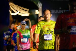 BIB: 3194, 125, 4262
                            <button type="button" onclick="openModal(26268161)" class="btn btn-primary btn-sm float-right btn-popup" data-toggle="modal" data-target=".modal-high-quality">
                        <i class="fas fa-shopping-cart"></i> Add to Cart
                    </button>
                                            <button type="button" onclick="isThisMe(26268161, true)" class="btn btn-success btn-sm float-right btn-popup btn-isme hidden" data-toggle="tooltip" data-placement="bottom" title="นี่คือรูปของคุณใช่ไหม คลิกที่นี่เพื่อเอาเข้าอัลบั้ม">
                        <i class="fas fa-plus"></i> Add to album
                    </button>
                    <button type="button" onclick="isThisMe(26268161, false)" class="btn btn-warning btn-sm float-right btn-popup btn-isnotme hidden">
                        <i class="fas fa-ban"></i> Remove from album
                    </button>