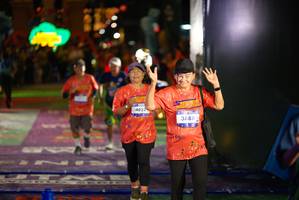 BIB: 4052, 3888
                            <button type="button" onclick="openModal(26269960)" class="btn btn-primary btn-sm float-right btn-popup" data-toggle="modal" data-target=".modal-high-quality">
                        <i class="fas fa-shopping-cart"></i> Add to Cart
                    </button>
                                            <button type="button" onclick="isThisMe(26269960, true)" class="btn btn-success btn-sm float-right btn-popup btn-isme hidden" data-toggle="tooltip" data-placement="bottom" title="นี่คือรูปของคุณใช่ไหม คลิกที่นี่เพื่อเอาเข้าอัลบั้ม">
                        <i class="fas fa-plus"></i> Add to album
                    </button>
                    <button type="button" onclick="isThisMe(26269960, false)" class="btn btn-warning btn-sm float-right btn-popup btn-isnotme hidden">
                        <i class="fas fa-ban"></i> Remove from album
                    </button>