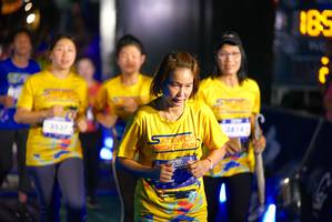 BIB: 3537, 3814, 185
                            <button type="button" onclick="openModal(26268806)" class="btn btn-primary btn-sm float-right btn-popup" data-toggle="modal" data-target=".modal-high-quality">
                        <i class="fas fa-shopping-cart"></i> Add to Cart
                    </button>
                                            <button type="button" onclick="isThisMe(26268806, true)" class="btn btn-success btn-sm float-right btn-popup btn-isme hidden" data-toggle="tooltip" data-placement="bottom" title="นี่คือรูปของคุณใช่ไหม คลิกที่นี่เพื่อเอาเข้าอัลบั้ม">
                        <i class="fas fa-plus"></i> Add to album
                    </button>
                    <button type="button" onclick="isThisMe(26268806, false)" class="btn btn-warning btn-sm float-right btn-popup btn-isnotme hidden">
                        <i class="fas fa-ban"></i> Remove from album
                    </button>