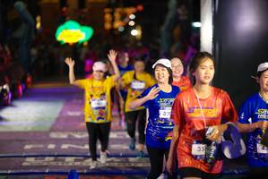 BIB: 320
                            <button type="button" onclick="openModal(26269694)" class="btn btn-primary btn-sm float-right btn-popup" data-toggle="modal" data-target=".modal-high-quality">
                        <i class="fas fa-shopping-cart"></i> Add to Cart
                    </button>
                                            <button type="button" onclick="isThisMe(26269694, true)" class="btn btn-success btn-sm float-right btn-popup btn-isme hidden" data-toggle="tooltip" data-placement="bottom" title="นี่คือรูปของคุณใช่ไหม คลิกที่นี่เพื่อเอาเข้าอัลบั้ม">
                        <i class="fas fa-plus"></i> Add to album
                    </button>
                    <button type="button" onclick="isThisMe(26269694, false)" class="btn btn-warning btn-sm float-right btn-popup btn-isnotme hidden">
                        <i class="fas fa-ban"></i> Remove from album
                    </button>