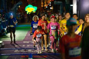 BIB: 3872, 4906, 4905
                            <button type="button" onclick="openModal(26269513)" class="btn btn-primary btn-sm float-right btn-popup" data-toggle="modal" data-target=".modal-high-quality">
                        <i class="fas fa-shopping-cart"></i> Add to Cart
                    </button>
                                            <button type="button" onclick="isThisMe(26269513, true)" class="btn btn-success btn-sm float-right btn-popup btn-isme hidden" data-toggle="tooltip" data-placement="bottom" title="นี่คือรูปของคุณใช่ไหม คลิกที่นี่เพื่อเอาเข้าอัลบั้ม">
                        <i class="fas fa-plus"></i> Add to album
                    </button>
                    <button type="button" onclick="isThisMe(26269513, false)" class="btn btn-warning btn-sm float-right btn-popup btn-isnotme hidden">
                        <i class="fas fa-ban"></i> Remove from album
                    </button>