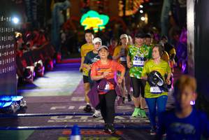 BIB: 4413, 322
                            <button type="button" onclick="openModal(26269103)" class="btn btn-primary btn-sm float-right btn-popup" data-toggle="modal" data-target=".modal-high-quality">
                        <i class="fas fa-shopping-cart"></i> Add to Cart
                    </button>
                                            <button type="button" onclick="isThisMe(26269103, true)" class="btn btn-success btn-sm float-right btn-popup btn-isme hidden" data-toggle="tooltip" data-placement="bottom" title="นี่คือรูปของคุณใช่ไหม คลิกที่นี่เพื่อเอาเข้าอัลบั้ม">
                        <i class="fas fa-plus"></i> Add to album
                    </button>
                    <button type="button" onclick="isThisMe(26269103, false)" class="btn btn-warning btn-sm float-right btn-popup btn-isnotme hidden">
                        <i class="fas fa-ban"></i> Remove from album
                    </button>