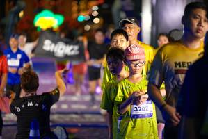 BIB: 3202
                            <button type="button" onclick="openModal(26268345)" class="btn btn-primary btn-sm float-right btn-popup" data-toggle="modal" data-target=".modal-high-quality">
                        <i class="fas fa-shopping-cart"></i> Add to Cart
                    </button>
                                            <button type="button" onclick="isThisMe(26268345, true)" class="btn btn-success btn-sm float-right btn-popup btn-isme hidden" data-toggle="tooltip" data-placement="bottom" title="นี่คือรูปของคุณใช่ไหม คลิกที่นี่เพื่อเอาเข้าอัลบั้ม">
                        <i class="fas fa-plus"></i> Add to album
                    </button>
                    <button type="button" onclick="isThisMe(26268345, false)" class="btn btn-warning btn-sm float-right btn-popup btn-isnotme hidden">
                        <i class="fas fa-ban"></i> Remove from album
                    </button>