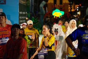 BIB: 4039, 220, 423
                            <button type="button" onclick="openModal(26268283)" class="btn btn-primary btn-sm float-right btn-popup" data-toggle="modal" data-target=".modal-high-quality">
                        <i class="fas fa-shopping-cart"></i> Add to Cart
                    </button>
                                            <button type="button" onclick="isThisMe(26268283, true)" class="btn btn-success btn-sm float-right btn-popup btn-isme hidden" data-toggle="tooltip" data-placement="bottom" title="นี่คือรูปของคุณใช่ไหม คลิกที่นี่เพื่อเอาเข้าอัลบั้ม">
                        <i class="fas fa-plus"></i> Add to album
                    </button>
                    <button type="button" onclick="isThisMe(26268283, false)" class="btn btn-warning btn-sm float-right btn-popup btn-isnotme hidden">
                        <i class="fas fa-ban"></i> Remove from album
                    </button>