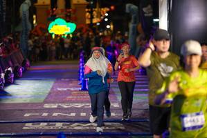 BIB: 443
                            <button type="button" onclick="openModal(26269618)" class="btn btn-primary btn-sm float-right btn-popup" data-toggle="modal" data-target=".modal-high-quality">
                        <i class="fas fa-shopping-cart"></i> Add to Cart
                    </button>
                                            <button type="button" onclick="isThisMe(26269618, true)" class="btn btn-success btn-sm float-right btn-popup btn-isme hidden" data-toggle="tooltip" data-placement="bottom" title="นี่คือรูปของคุณใช่ไหม คลิกที่นี่เพื่อเอาเข้าอัลบั้ม">
                        <i class="fas fa-plus"></i> Add to album
                    </button>
                    <button type="button" onclick="isThisMe(26269618, false)" class="btn btn-warning btn-sm float-right btn-popup btn-isnotme hidden">
                        <i class="fas fa-ban"></i> Remove from album
                    </button>