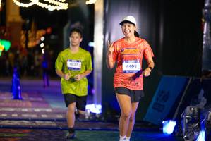 BIB: 4027, 4402
                            <button type="button" onclick="openModal(26267435)" class="btn btn-primary btn-sm float-right btn-popup" data-toggle="modal" data-target=".modal-high-quality">
                        <i class="fas fa-shopping-cart"></i> Add to Cart
                    </button>
                                            <button type="button" onclick="isThisMe(26267435, true)" class="btn btn-success btn-sm float-right btn-popup btn-isme hidden" data-toggle="tooltip" data-placement="bottom" title="นี่คือรูปของคุณใช่ไหม คลิกที่นี่เพื่อเอาเข้าอัลบั้ม">
                        <i class="fas fa-plus"></i> Add to album
                    </button>
                    <button type="button" onclick="isThisMe(26267435, false)" class="btn btn-warning btn-sm float-right btn-popup btn-isnotme hidden">
                        <i class="fas fa-ban"></i> Remove from album
                    </button>