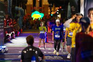 BIB: 3397, 433
                            <button type="button" onclick="openModal(26268332)" class="btn btn-primary btn-sm float-right btn-popup" data-toggle="modal" data-target=".modal-high-quality">
                        <i class="fas fa-shopping-cart"></i> Add to Cart
                    </button>
                                            <button type="button" onclick="isThisMe(26268332, true)" class="btn btn-success btn-sm float-right btn-popup btn-isme hidden" data-toggle="tooltip" data-placement="bottom" title="นี่คือรูปของคุณใช่ไหม คลิกที่นี่เพื่อเอาเข้าอัลบั้ม">
                        <i class="fas fa-plus"></i> Add to album
                    </button>
                    <button type="button" onclick="isThisMe(26268332, false)" class="btn btn-warning btn-sm float-right btn-popup btn-isnotme hidden">
                        <i class="fas fa-ban"></i> Remove from album
                    </button>