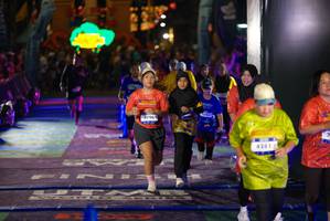 BIB: 4796, 4281
                            <button type="button" onclick="openModal(26269638)" class="btn btn-primary btn-sm float-right btn-popup" data-toggle="modal" data-target=".modal-high-quality">
                        <i class="fas fa-shopping-cart"></i> Add to Cart
                    </button>
                                            <button type="button" onclick="isThisMe(26269638, true)" class="btn btn-success btn-sm float-right btn-popup btn-isme hidden" data-toggle="tooltip" data-placement="bottom" title="นี่คือรูปของคุณใช่ไหม คลิกที่นี่เพื่อเอาเข้าอัลบั้ม">
                        <i class="fas fa-plus"></i> Add to album
                    </button>
                    <button type="button" onclick="isThisMe(26269638, false)" class="btn btn-warning btn-sm float-right btn-popup btn-isnotme hidden">
                        <i class="fas fa-ban"></i> Remove from album
                    </button>