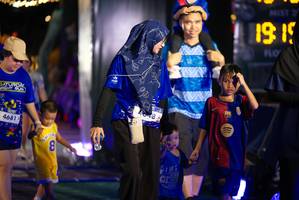 BIB: 4681, 1915
                            <button type="button" onclick="openModal(26267790)" class="btn btn-primary btn-sm float-right btn-popup" data-toggle="modal" data-target=".modal-high-quality">
                        <i class="fas fa-shopping-cart"></i> Add to Cart
                    </button>
                                            <button type="button" onclick="isThisMe(26267790, true)" class="btn btn-success btn-sm float-right btn-popup btn-isme hidden" data-toggle="tooltip" data-placement="bottom" title="นี่คือรูปของคุณใช่ไหม คลิกที่นี่เพื่อเอาเข้าอัลบั้ม">
                        <i class="fas fa-plus"></i> Add to album
                    </button>
                    <button type="button" onclick="isThisMe(26267790, false)" class="btn btn-warning btn-sm float-right btn-popup btn-isnotme hidden">
                        <i class="fas fa-ban"></i> Remove from album
                    </button>