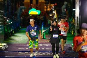 BIB: 3850, 3415, 4943
                            <button type="button" onclick="openModal(26269971)" class="btn btn-primary btn-sm float-right btn-popup" data-toggle="modal" data-target=".modal-high-quality">
                        <i class="fas fa-shopping-cart"></i> Add to Cart
                    </button>
                                            <button type="button" onclick="isThisMe(26269971, true)" class="btn btn-success btn-sm float-right btn-popup btn-isme hidden" data-toggle="tooltip" data-placement="bottom" title="นี่คือรูปของคุณใช่ไหม คลิกที่นี่เพื่อเอาเข้าอัลบั้ม">
                        <i class="fas fa-plus"></i> Add to album
                    </button>
                    <button type="button" onclick="isThisMe(26269971, false)" class="btn btn-warning btn-sm float-right btn-popup btn-isnotme hidden">
                        <i class="fas fa-ban"></i> Remove from album
                    </button>